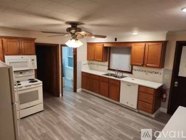 Main picture of 607 Mill St