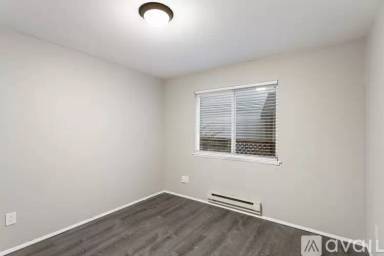 Main picture of 3017 S 224th St