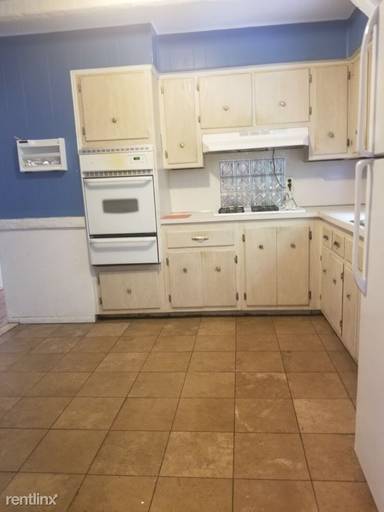 Main picture of 13525 Hawtree St
