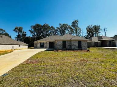 Main picture of 217 Hemingway Cir