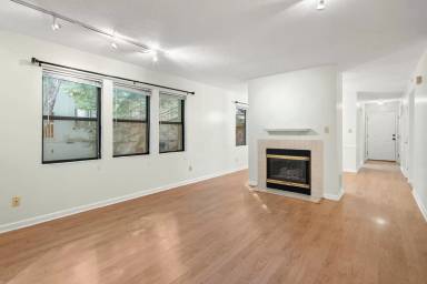 Main picture of 1905 Abbey Cir