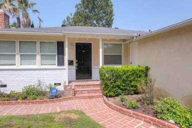 Main picture of 4921 Placidia Ave