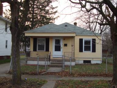 Main picture of 1037 Huey St