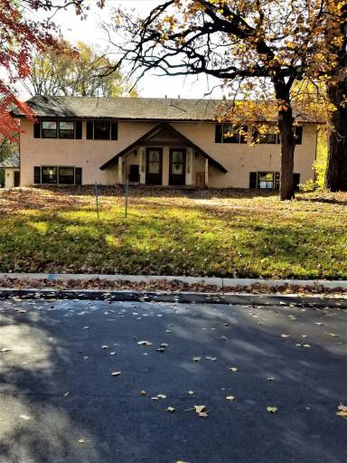 Main picture of 12817 15th Ave N