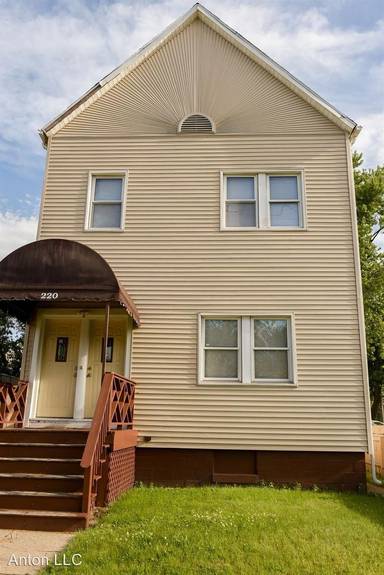 Main picture of 220 Conkey St