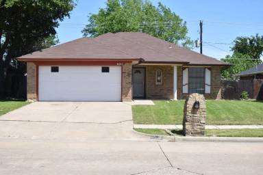 Main picture of 6211 Aires Dr