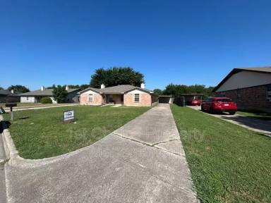 Main picture of 6539 Central Ave