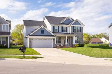 Main picture of 6787 Oakcrest Dr