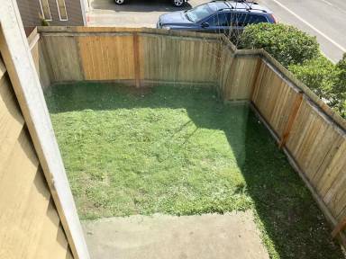 Main picture of 902 28th St NE