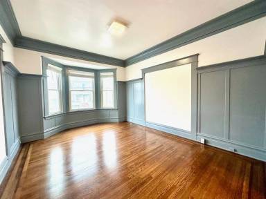 Main picture of 462 3rd Ave