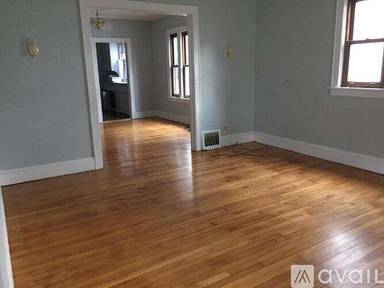 Main picture of 2018 Baker Ave