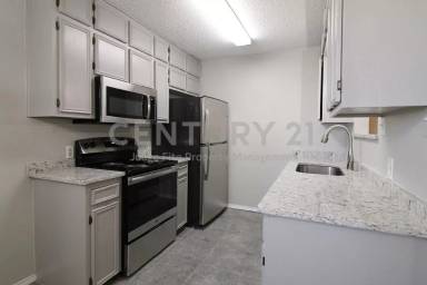 Main picture of 104 Woodie Way