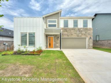 Main picture of 521 NW 175th St