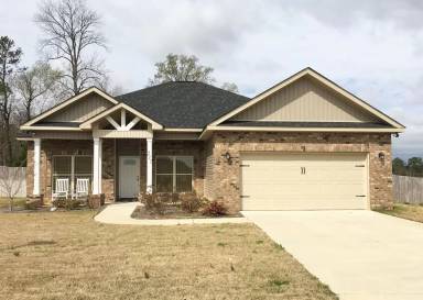 Main picture of 211 Ledford Way