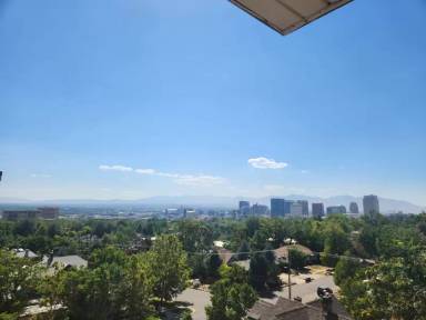 Main picture of 521 E 5th Ave