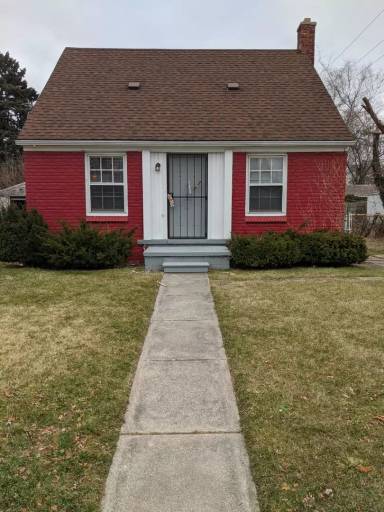 Main picture of 19930 Revere St