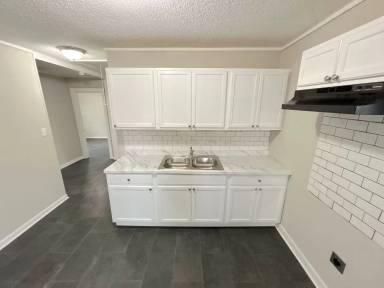 Main picture of 2971 Forest Ave