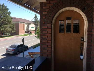 Main picture of 1325 N Virginia St