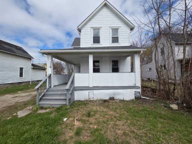 Main picture of 119 E 32nd St