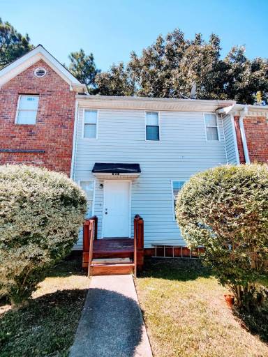 Main picture of 763 Crestside Ct