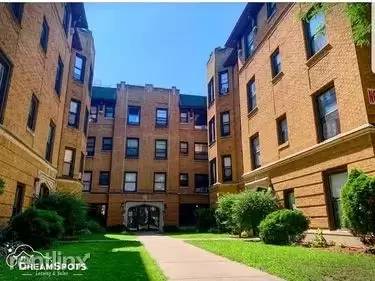 Main picture of Christopher Lincoln Condos