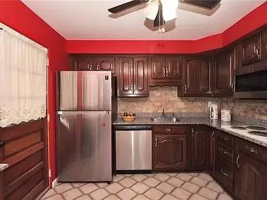Main picture of 3388 Columbia Dr