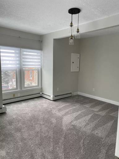 Main picture of 53 Kellogg St