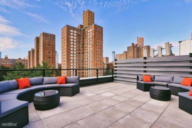 Main picture of 61 W 104th St