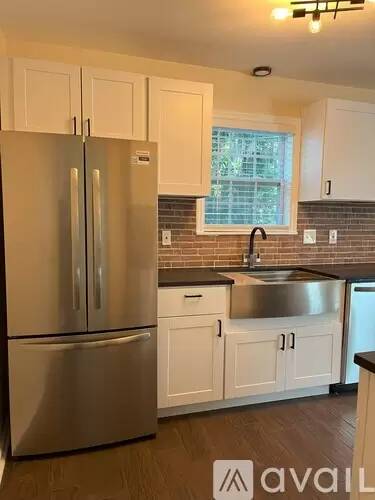 Main picture of 728 Pointe Ct