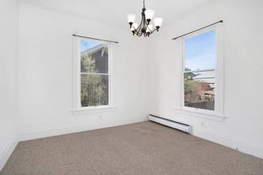 Main picture of 1529 Union St