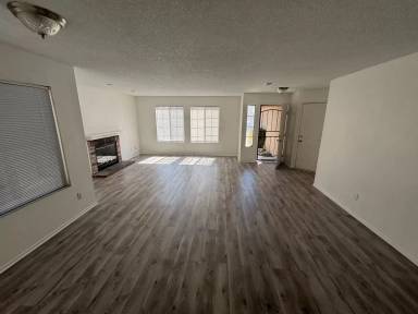 Main picture of 13598 Sandstone Dr