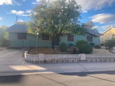 Main picture of 1518 N McAllister Ave