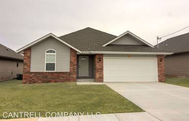 Main picture of 4608 W Madison St