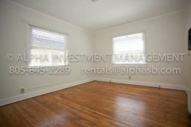 Main picture of 902 Bath St
