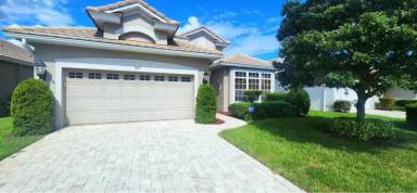Main picture of 527 Newhall Ln