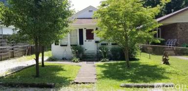 Main picture of 4621 Washington Ave SE