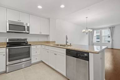 Main picture of 408 W Main St