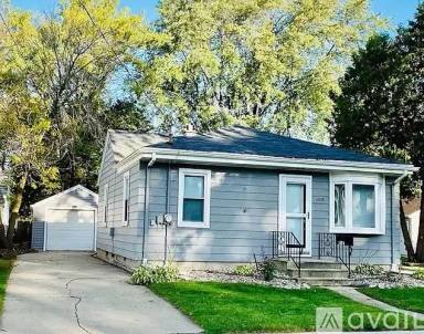 Main picture of 1718 W Reeve St