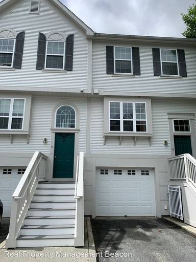 Main picture of 2680 Hartford Ave