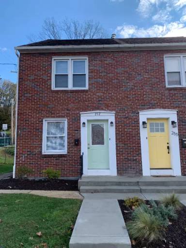 Main picture of 257 Lincoln Ave