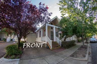 Main picture of 113 Village Ln