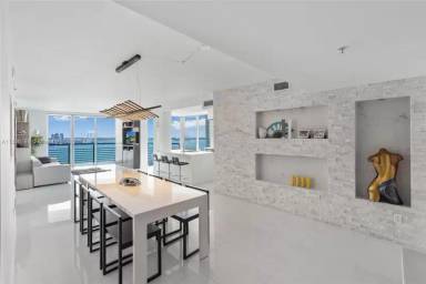 Main picture of One Miami west condo