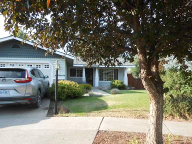 Main picture of 2457 NE Desert Willow Ct