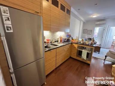 Main picture of 98 Myrtle St