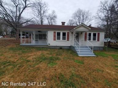 Main picture of 2038 Saxapahaw Bethlehem Ch Rd