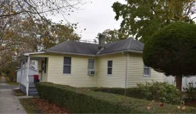 Main picture of 712 Beethoven St