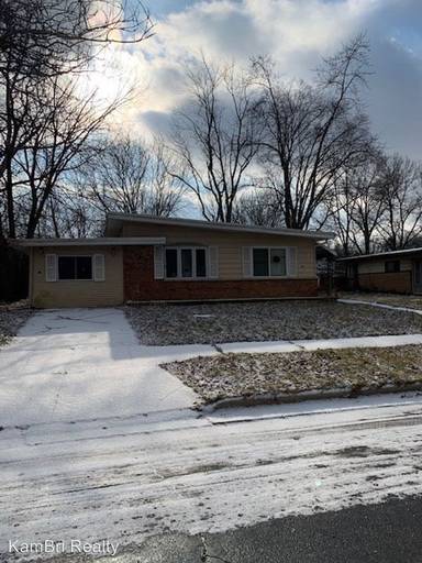 Main picture of 327 Somonauk St