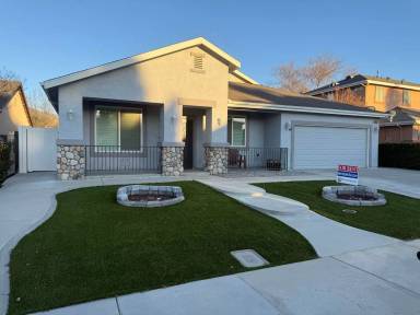 Main picture of 24828 Barito St