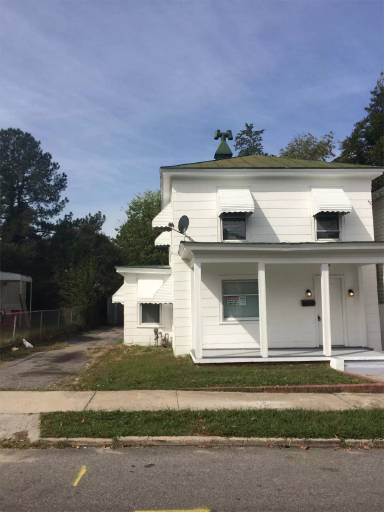 Main picture of 219 Chestnut St