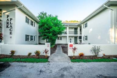 Main picture of 600 S Betty Ln